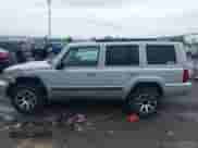 2007 Jeep Commander Sport с VIN 1J8HG48K57C632098, выставлен на аукционе IAAI как лот 42300239 с пробегом 311 738 миль миль и . История ставок и продаж доступна на DreamBid. Изображение 13.