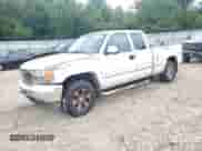 2002 GMC Sierra 1500 SLE with VIN 2GTEK19T621216428, listed as a Copart auction lot 70228315 with 252,844 mi miles and Clean title. Bid and sale history available at DreamBid. Image 1.