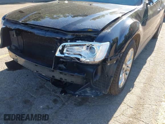 2017 Chrysler 300 C с VIN 2C3CCAKG1HH665117, выставлен на аукционе IAAI как лот 42628044 с пробегом 114 769 миль миль и . История ставок и продаж доступна на DreamBid. Изображение 6.