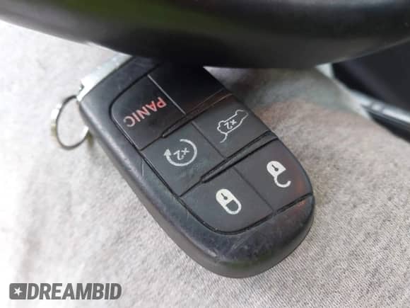 2017 Jeep Grand Cherokee Overland with VIN 1C4RJFCG0HC818791, listed as a IAAI auction lot 42574718 with 119,455 mi miles and . Bid and sale history available at DreamBid. Image 11.