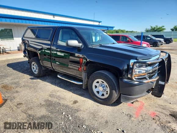2018 Chevrolet Silverado 1500 Work Truck with VIN 1GCNKNEH2JZ197794, listed as a Copart auction lot 62531375 with 92,096 mi miles and Clean title. Bid and sale history available at DreamBid. Image 4.