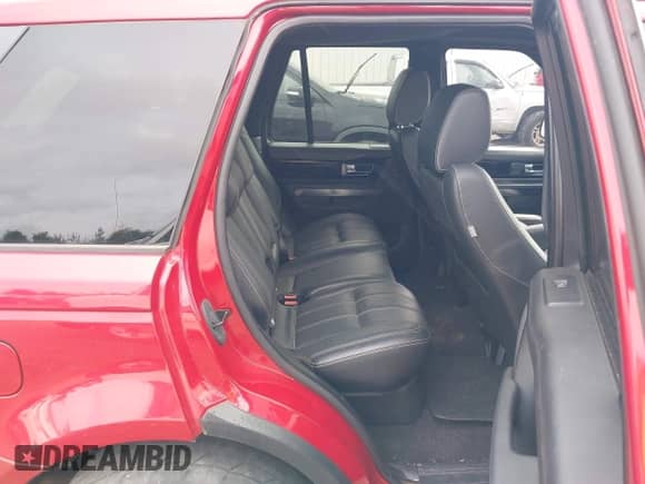 2012 Land Rover Range Rover Sport HSE Lux z VIN SALSK2D41CA724315, wystawiony jako IAAI lot #43363937 z przebiegiem 99 353 mil mil oraz . Historia ofert i sprzedaży dostępna na DreamBid. Obrazek 8.