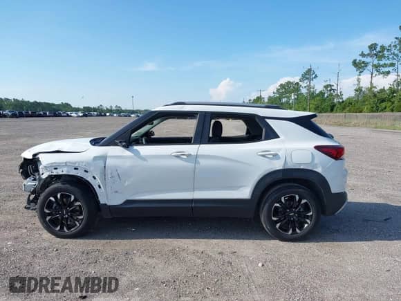 2021 Chevrolet TrailBlazer LT с VIN KL79MPS22MB152338, выставлен на аукционе IAAI как лот 42481081 с пробегом 86 954 миль миль и . История ставок и продаж доступна на DreamBid. Изображение 13.