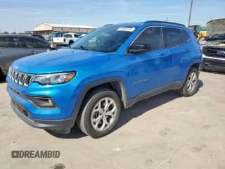 2024 Jeep Compass Latitude with VIN 3C4NJDBN0RT152847, listed as a Copart auction lot 81885975 with 17,705 mi miles and Salvage title. Bid and sale history available at DreamBid. Image 1.