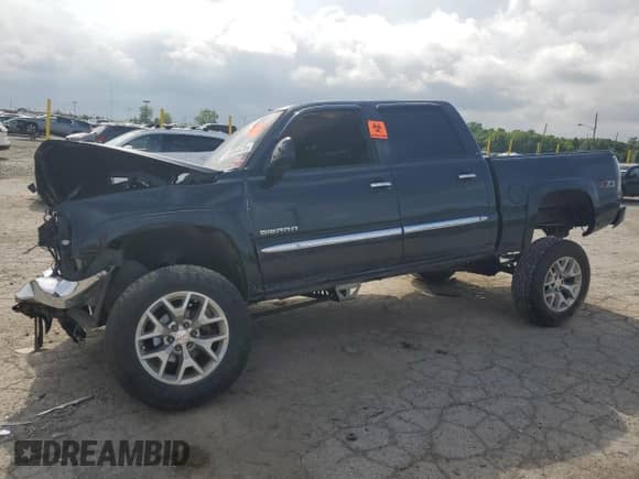 2005 GMC Sierra 1500 SLE z VIN 2GTEK13T551183872, wystawiony jako Copart lot #62696625 z przebiegiem 318 449 mil mil oraz Szkoda całkowita • Salvage title. Historia ofert i sprzedaży dostępna na DreamBid. Obrazek 1.