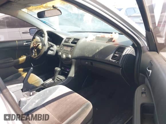 2003 Honda Accord LX with VIN 1HGCM56463A045842, listed as a IAAI auction lot 42104299 with Not provided miles and . Bid and sale history available at DreamBid. Image 5.