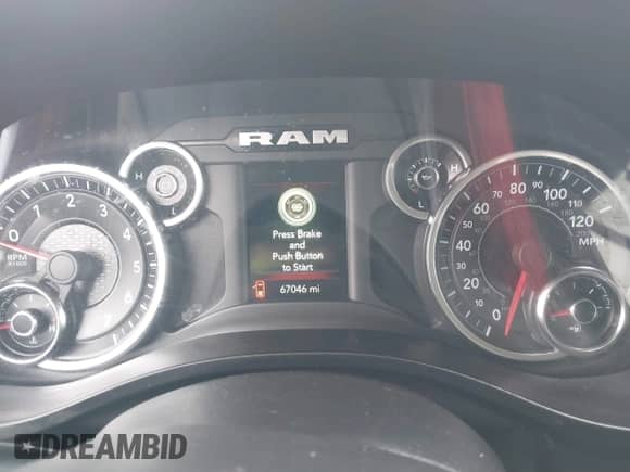 2020 Ram 1500 Big Horn z VIN 1C6RREFG1LN333692, wystawiony jako IAAI lot #41517721 z przebiegiem 67 046 mil mil oraz . Historia ofert i sprzedaży dostępna na DreamBid. Obrazek 7.