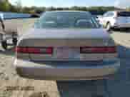 1999 Toyota Camry LE z VIN JT2BG22K8X0314061, wystawiony jako Copart lot #85128065 z przebiegiem 163 005 mil mil oraz Szkoda całkowita • Salvage title. Historia ofert i sprzedaży dostępna na DreamBid. Obrazek 6.