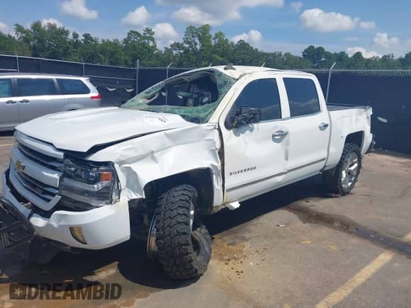 2016 Chevrolet Silverado 1500 LTZ с VIN 3GCUKSEC6GG225734, выставлен на аукционе IAAI как лот 43037585 с пробегом 92 277 миль миль и . История ставок и продаж доступна на DreamBid. Изображение 2.