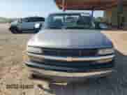 2000 Chevrolet Silverado 1500 LS with VIN 1GCEC14V6YE100403, listed as a Copart auction lot 70000125 with 208,594 mi miles and Salvage title. Bid and sale history available at DreamBid. Image 5.
