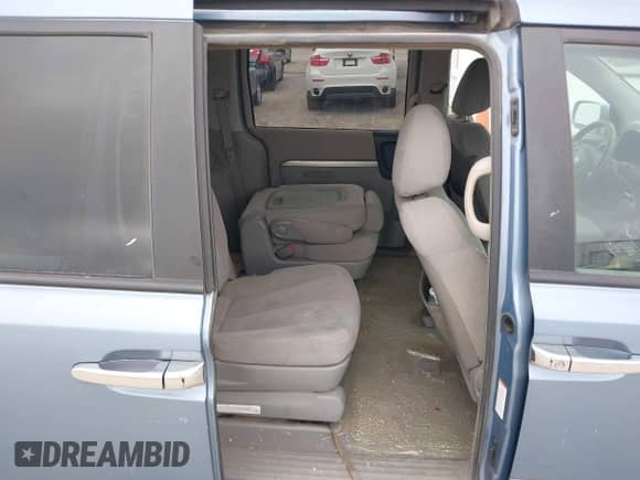 2007 Hyundai Entourage GLS с VIN KNDMC233976027957, выставлен на аукционе IAAI как лот 41560350 с пробегом 188 483 миль миль и . История ставок и продаж доступна на DreamBid. Изображение 8.
