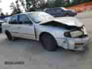 1995 Toyota Camry DX z VIN 4T1SK11E6SU553990, wystawiony jako Copart lot #68037885 z przebiegiem 195 488 mil mil oraz Szkoda całkowita • Salvage title. Historia ofert i sprzedaży dostępna na DreamBid. Obrazek 4.