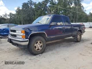 1996 Chevrolet Silverado 1500 with VIN 1GCEK19R6TE153206, listed as a Copart auction lot 87461105 with 251,238 mi miles and Salvage title. Bid and sale history available at DreamBid. Image 1.