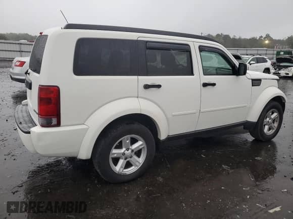 2010 Dodge Nitro SE with VIN 1D4PT2GK6AW121660, listed as a Copart auction lot 72792324 with 175,358 mi miles and Salvage title. Bid and sale history available at DreamBid. Image 3.