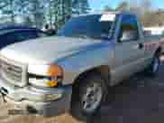 2005 GMC Sierra 1500 Work Truck z VIN 1GTEC14X75Z255631, wystawiony jako IAAI lot #41662255 z przebiegiem 327 188 mil mil oraz . Historia ofert i sprzedaży dostępna na DreamBid. Obrazek 2.