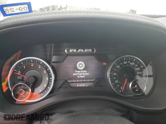 2024 Ram 1500 Laramie с VIN 1C6RREJTXRN122648, выставлен на аукционе Copart как лот 44532315 с пробегом 12 096 миль миль и Списание • Salvage title. История ставок и продаж доступна на DreamBid. Изображение 9.