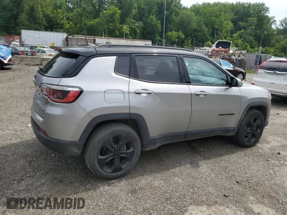 2019 Jeep Compass Latitude с VIN 3C4NJDBB7KT826665, выставлен на аукционе Copart как лот 65125855 с пробегом 68 488 миль миль и Списание • Salvage title. История ставок и продаж доступна на DreamBid. Изображение 3.