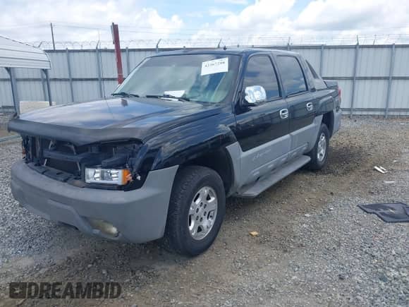 2002 Chevrolet Avalanche с VIN 3GNEK13T72G107144, выставлен на аукционе IAAI как лот 42367208 с пробегом 326 840 миль миль и . История ставок и продаж доступна на DreamBid. Изображение 2.