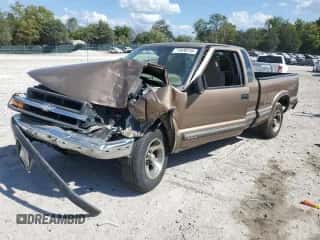 2002 Chevrolet S-10 LS с VIN 1GCCS19W328211900, выставлен на аукционе Copart как лот 71828214 с пробегом 77 459 миль миль и Чистый • Clean title. История ставок и продаж доступна на DreamBid. Изображение 1.