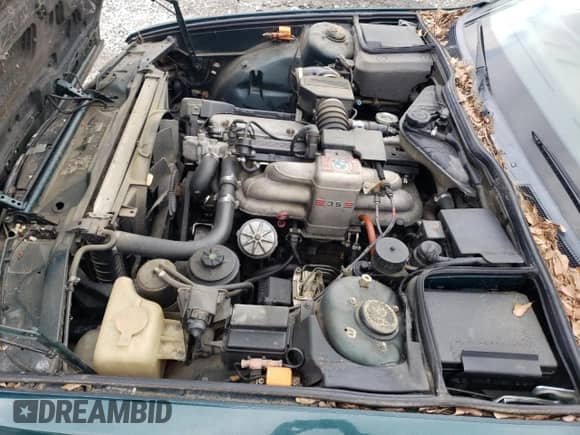 1992 BMW 7 Series с VIN WBAGC4316NDC30529, выставлен на аукционе Copart как лот 85821234 с пробегом 197 091 миль миль и Чистый • Clean title. История ставок и продаж доступна на DreamBid. Изображение 11.