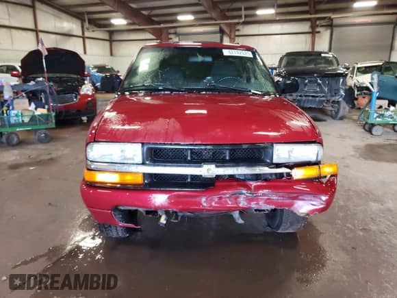 2003 Chevrolet Blazer LS z VIN 1GNCS18X43K130863, wystawiony jako Copart lot #42742025 z przebiegiem 159 029 mil mil oraz Czysty tytuł • Clean title. Historia ofert i sprzedaży dostępna na DreamBid. Obrazek 5.