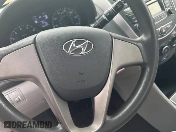 2017 Hyundai Accent SE с VIN KMHCT4AE5HU333302, выставлен на аукционе Copart как лот 80898375 с пробегом 95 303 миль миль и Чистый • Clean title. История ставок и продаж доступна на DreamBid. Изображение 13.