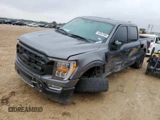 2021 Ford F-150 XL z VIN 1FTEW1CB6MFA73884, wystawiony jako Copart lot #83347464 z przebiegiem Nie podano mil oraz Szkoda całkowita • Salvage title. Historia ofert i sprzedaży dostępna na DreamBid. Obrazek 1.