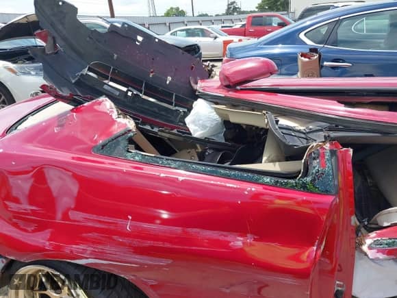 2004 Honda Accord with VIN 1HGCM71584A022057, listed as a IAAI auction lot 39272645 with Not provided miles and . Bid and sale history available at DreamBid. Image 8.