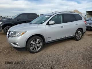 2014 Nissan Pathfinder Platinum Hybrid z VIN 5N1CR2MM9EC655111, wystawiony jako Copart lot #81683495 z przebiegiem 124 326 mil mil oraz Czysty tytuł • Clean title. Historia ofert i sprzedaży dostępna na DreamBid. Obrazek 1.
