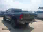 2013 Ram 1500 Express z VIN 1C6RR7KTXDS569372, wystawiony jako IAAI lot #43067487 z przebiegiem 223 976 mil mil oraz . Historia ofert i sprzedaży dostępna na DreamBid. Obrazek 14.