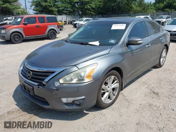 2015 Nissan Altima S с VIN 1N4AL3AP1FN864548, выставлен на аукционе IAAI как лот 42833684 с пробегом 185 322 миль миль и . История ставок и продаж доступна на DreamBid. Изображение 17.