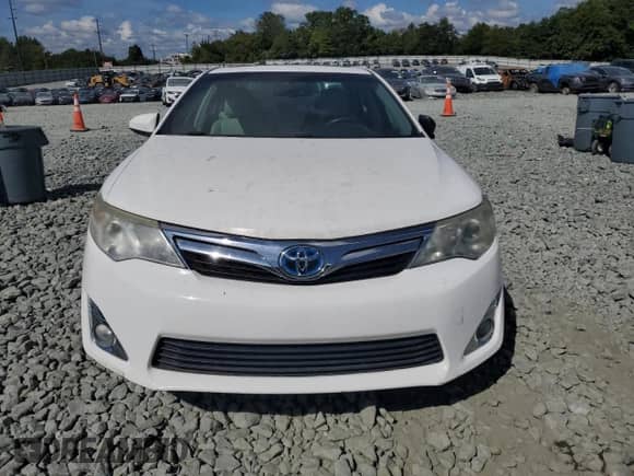 2014 Toyota Camry LE with VIN 4T1BD1FK2EU097533, listed as a Copart auction lot 71321915 with 127,214 mi miles and Salvage title. Bid and sale history available at DreamBid. Image 5.