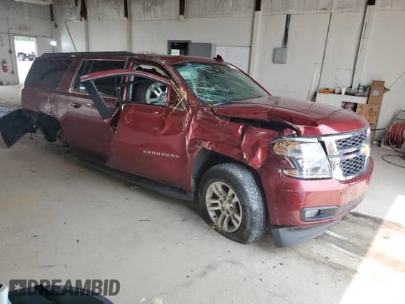 2017 Chevrolet Suburban LT z VIN 1GNSKHKCXHR223055, wystawiony jako Copart lot #60140275 z przebiegiem Nie podano mil oraz Szkoda całkowita • Salvage title. Historia ofert i sprzedaży dostępna na DreamBid. Obrazek 4.