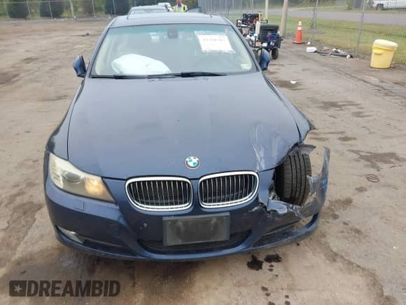 2011 BMW 3 Series 328i xDrive z VIN WBAPK7C50BA820761, wystawiony jako IAAI lot #43340765 z przebiegiem 169 465 mil mil oraz . Historia ofert i sprzedaży dostępna na DreamBid. Obrazek 12.