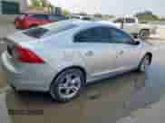 2015 Volvo S60 T5 Drive-E Premier с VIN YV126MFK4F1355600, выставлен на аукционе Copart как лот 68793115 с пробегом Не указан миль и Чистый • Clean title. История ставок и продаж доступна на DreamBid. Изображение 3.