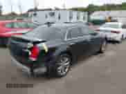 2017 Chrysler 300 C с VIN 2C3CCAKG1HH597210, выставлен на аукционе IAAI как лот 43382755 с пробегом 141 881 миль миль и . История ставок и продаж доступна на DreamBid. Изображение 4.