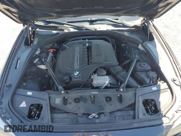 2012 BMW 5 Series 535i xDrive с VIN WBAFU7C57CDU65609, выставлен на аукционе Copart как лот 69283625 с пробегом 114 491 миль миль и Списание • Salvage title. История ставок и продаж доступна на DreamBid. Изображение 11.