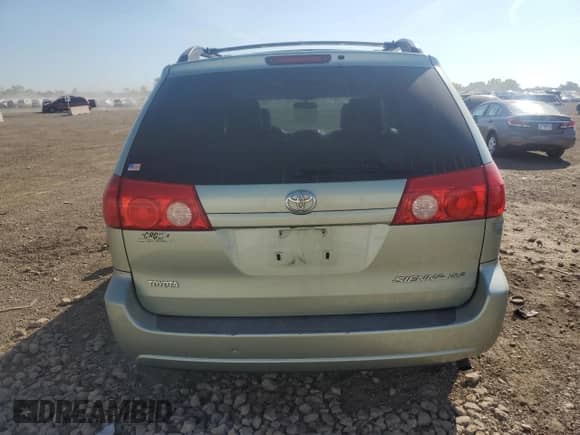 2010 Toyota Sienna XLE с VIN 5TDYK4CC8AS324290, выставлен на аукционе Copart как лот 81019885 с пробегом 130 506 миль миль и Списание • Salvage title. История ставок и продаж доступна на DreamBid. Изображение 6.