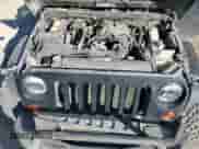 2012 Jeep Wrangler Sport z VIN 1C4AJWAG3CL258130, wystawiony jako Copart lot #86983635 z przebiegiem 154 996 mil mil oraz Czysty tytuł • Clean title. Historia ofert i sprzedaży dostępna na DreamBid. Obrazek 12.