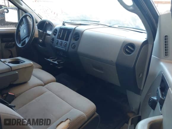 2006 Ford F-150 STX with VIN 1FTRX02W96KA89875, listed as a IAAI auction lot 42784277 with 187,208 mi miles and . Bid and sale history available at DreamBid. Image 5.