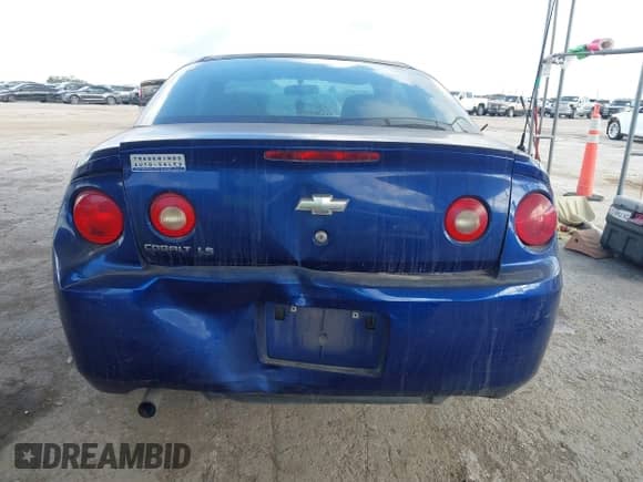 2007 Chevrolet Cobalt LS с VIN 1G1AK15FX77143002, выставлен на аукционе IAAI как лот 42584138 с пробегом Не указан миль и . История ставок и продаж доступна на DreamBid. Изображение 17.