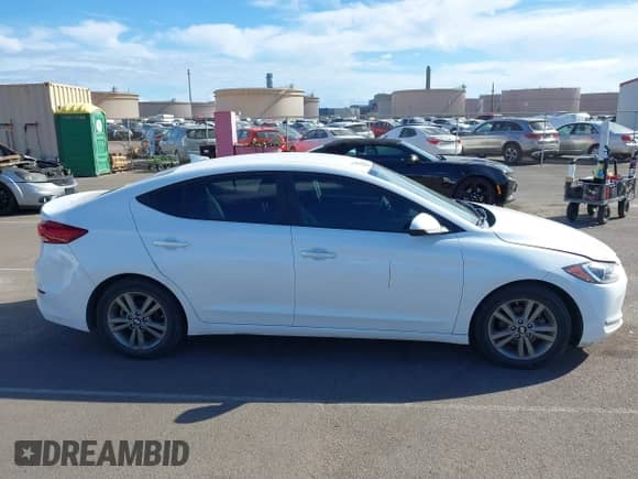 2018 Hyundai Elantra SEL с VIN 5NPD84LF9JH238774, выставлен на аукционе IAAI как лот 43474368 с пробегом 137 113 миль миль и . История ставок и продаж доступна на DreamBid. Изображение 13.