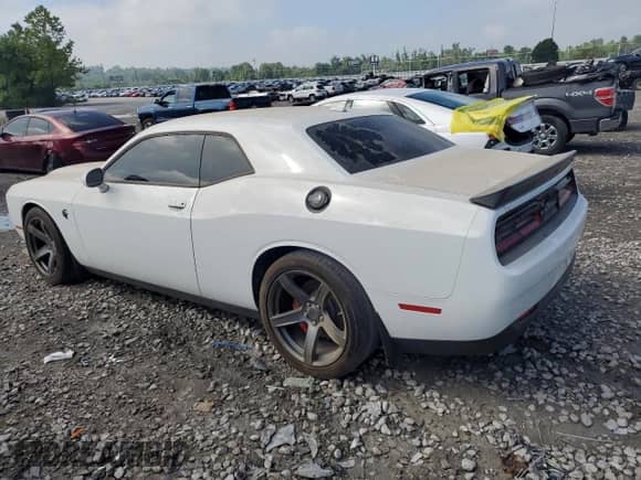 2019 Dodge Challenger SRT Hellcat with VIN 2C3CDZC91KH663399, listed as a Copart auction lot 79839084 with 16,539 mi miles and Salvage title. Bid and sale history available at DreamBid. Image 2.