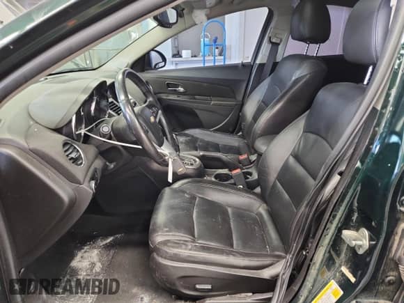 2014 Chevrolet Cruze LTZ z VIN 1G1PG5SB6E7109625, wystawiony jako Copart lot #82675855 z przebiegiem 101 214 mil mil oraz Szkoda całkowita • Salvage title. Historia ofert i sprzedaży dostępna na DreamBid. Obrazek 7.