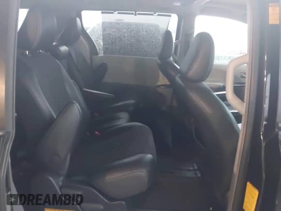 2014 Toyota Sienna SE with VIN 5TDXK3DC5ES456630, listed as a IAAI auction lot 42370657 with 164,633 mi miles and . Bid and sale history available at DreamBid. Image 8.