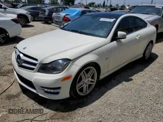 2012 Mercedes-Benz C 250 с VIN WDDGJ4HB2CF904724, выставлен на аукционе Copart как лот 62695285 с пробегом 96 126 миль миль и Списание • Salvage title. История ставок и продаж доступна на DreamBid. Изображение 1.