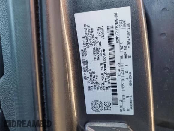 2014 Ford Escape SE with VIN 1FMCU0GX8EUD39038, listed as a Copart auction lot 71193695 with 140,881 mi miles and Salvage title. Bid and sale history available at DreamBid. Image 14.