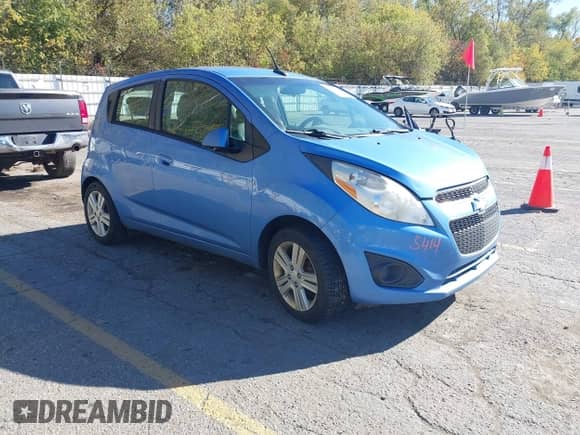 2013 Chevrolet Spark LS с VIN KL8CA6S96DC507202, выставлен на аукционе IAAI как лот 43502105 с пробегом 276 443 миль миль и . История ставок и продаж доступна на DreamBid. Изображение 1.