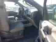 2018 Ford F-150 XLT z VIN 1FTEX1EP5JKD65356, wystawiony jako IAAI lot #43290503 z przebiegiem 75 709 mil mil oraz . Historia ofert i sprzedaży dostępna na DreamBid. Obrazek 5.