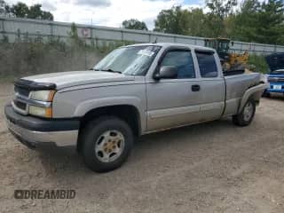 2004 Chevrolet Silverado 1500 LT с VIN 1GCEK19TX4E267447, выставлен на аукционе Copart как лот 71478195 с пробегом 242 718 миль миль и Чистый • Clean title. История ставок и продаж доступна на DreamBid. Изображение 1.